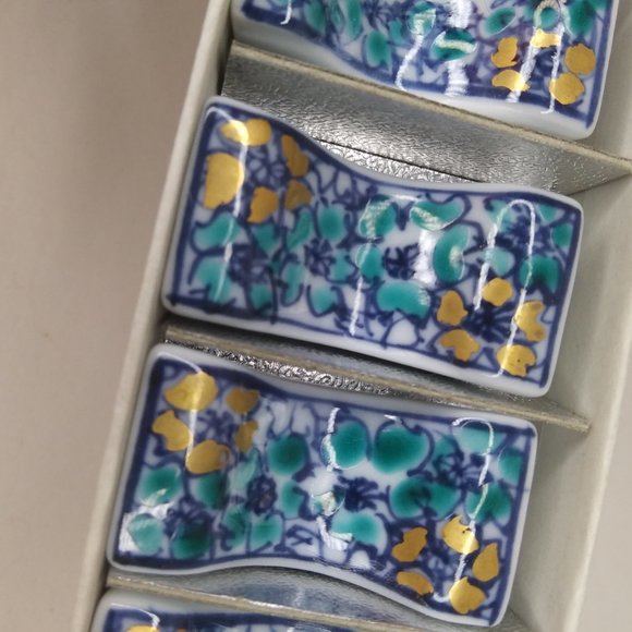 set of five blue white and gold chopstick rests in original box very pretty - Picture 3 of 15
